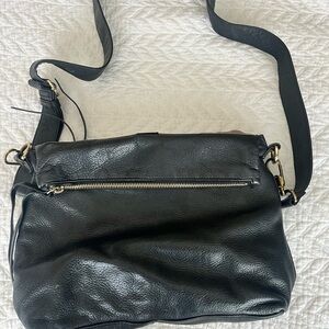 Margot black crossbody